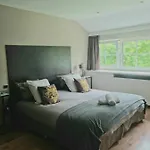 Le Manoir De Morimont Bed & Breakfast