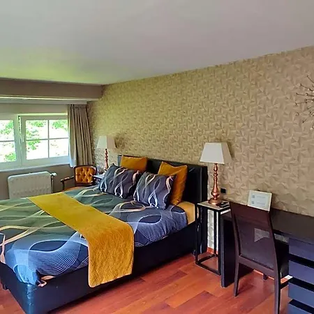 Le Manoir De Morimont Bed & Breakfast 3*