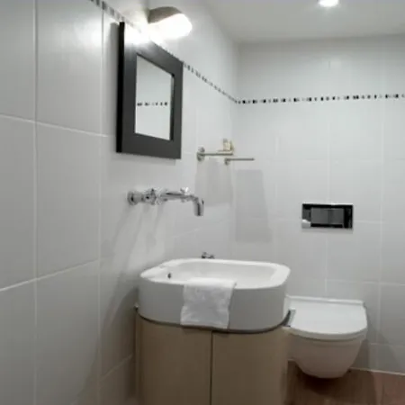 Le Manoir De Morimont 4*