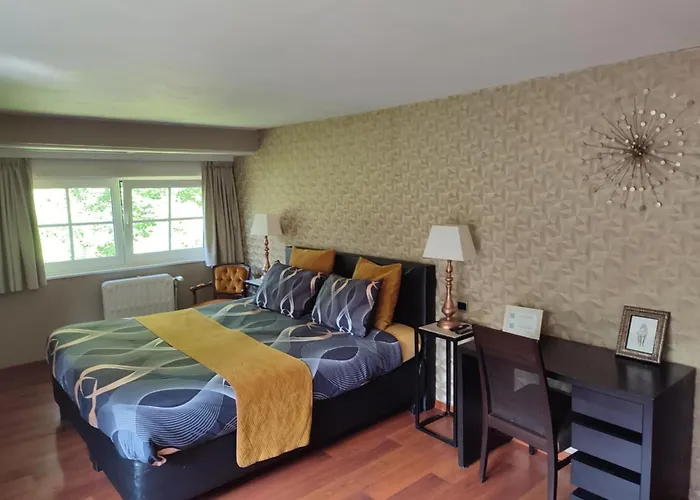 Le Manoir De Morimont Bed & Breakfast Céroux-Mousty